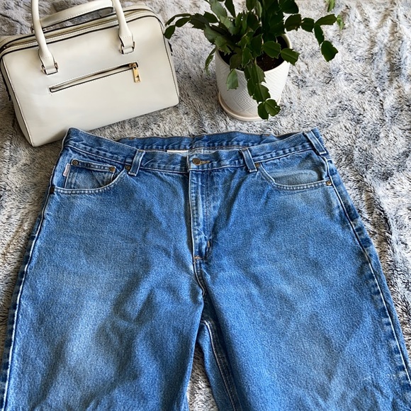 Carhartt Destroyed Mom Jeans Ultra High Waisted - Picture 3 of 15